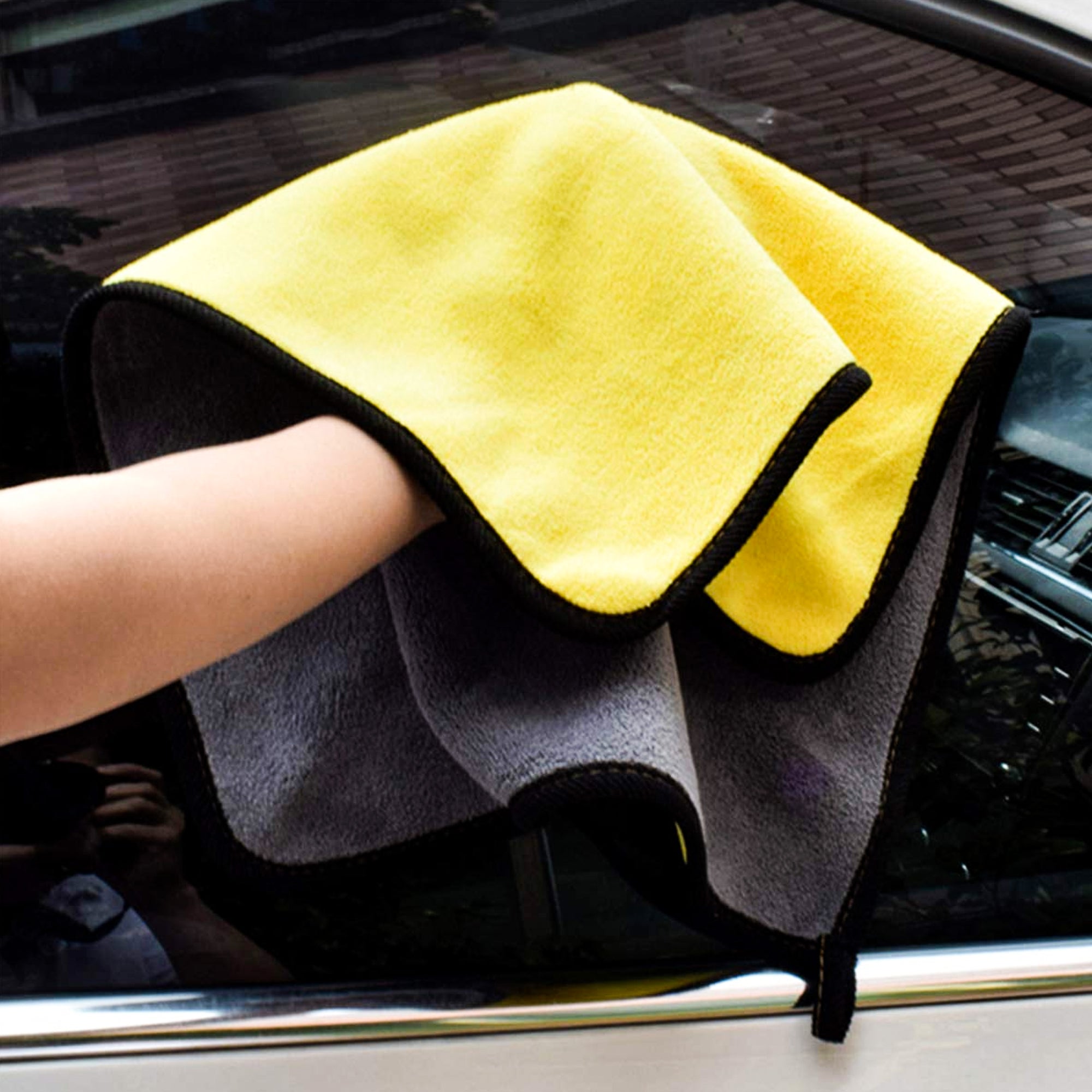 MOTOGEAR Yellow 40 x 40 CM Microfiber Cleaning Towel